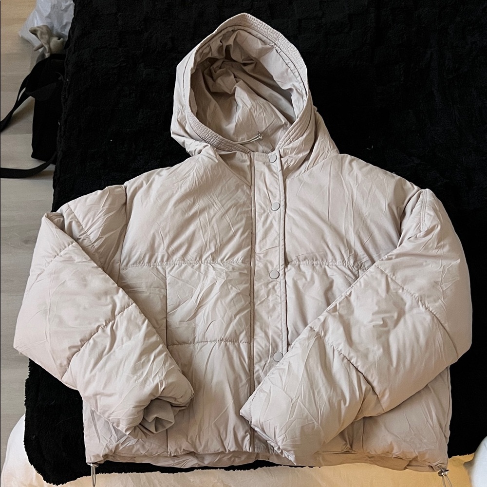 Women's Cream Hooded Puffer Jacket
